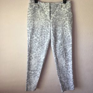 🚨SOLD🚨Calvin Klein Grey and White Pants